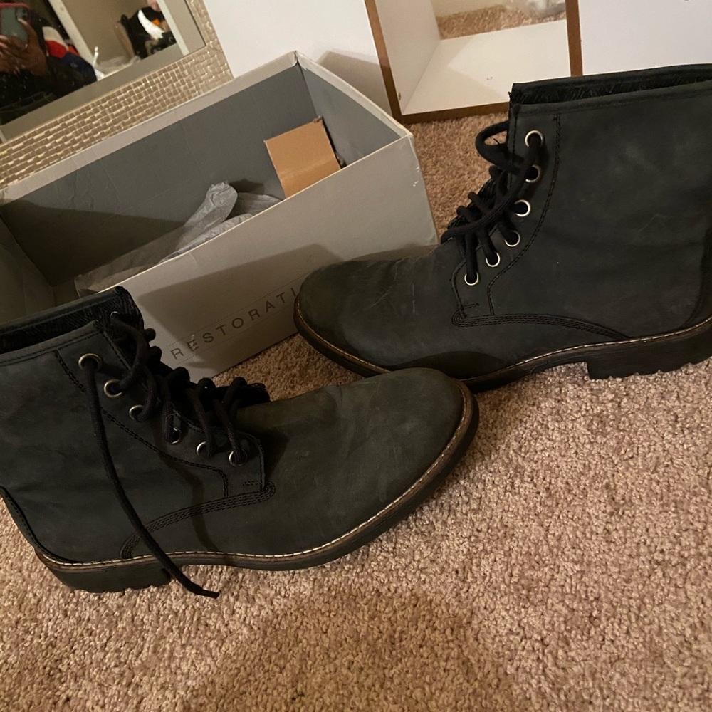 Men’s restoration boots
